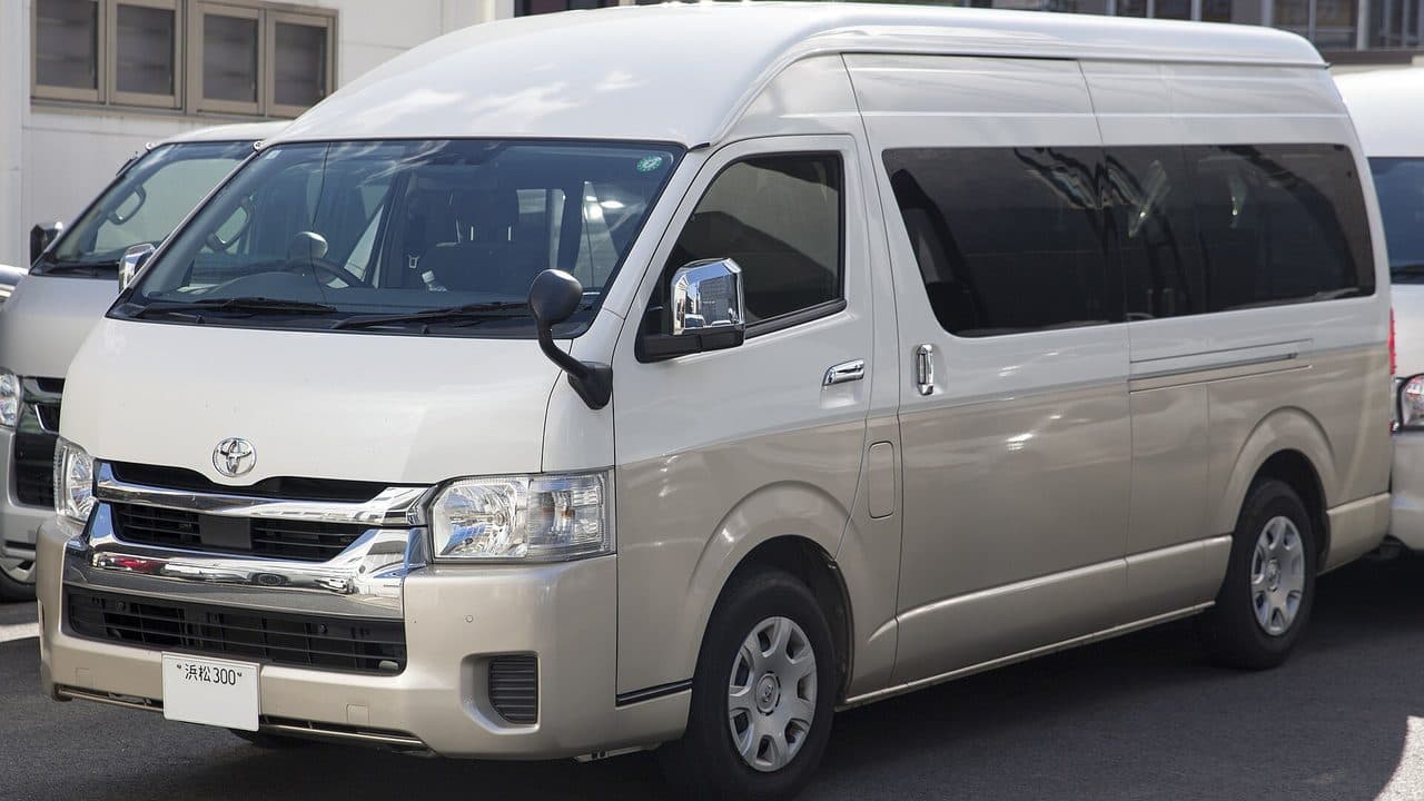 Toyota HiAce Grand Cabin